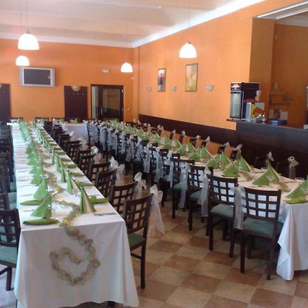 Parkhotel Terezin ภายนอก รูปภาพ