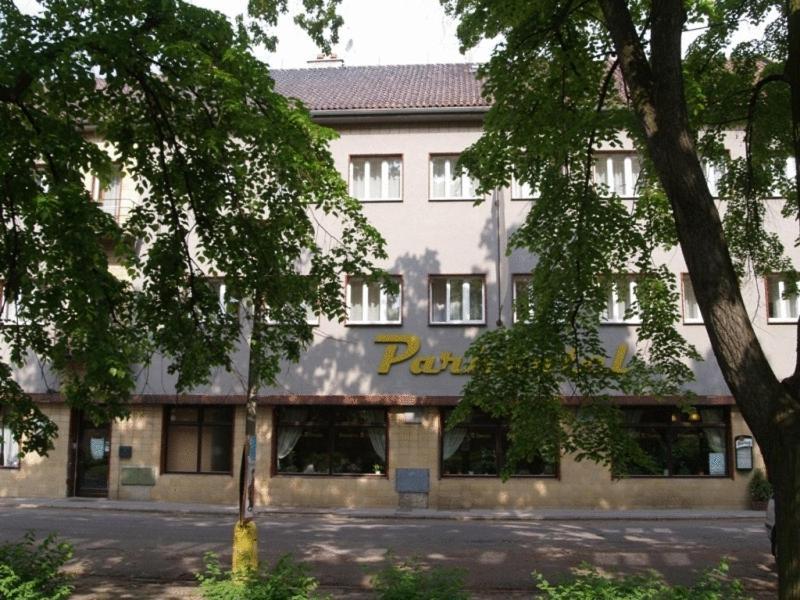 Parkhotel Terezin ภายนอก รูปภาพ