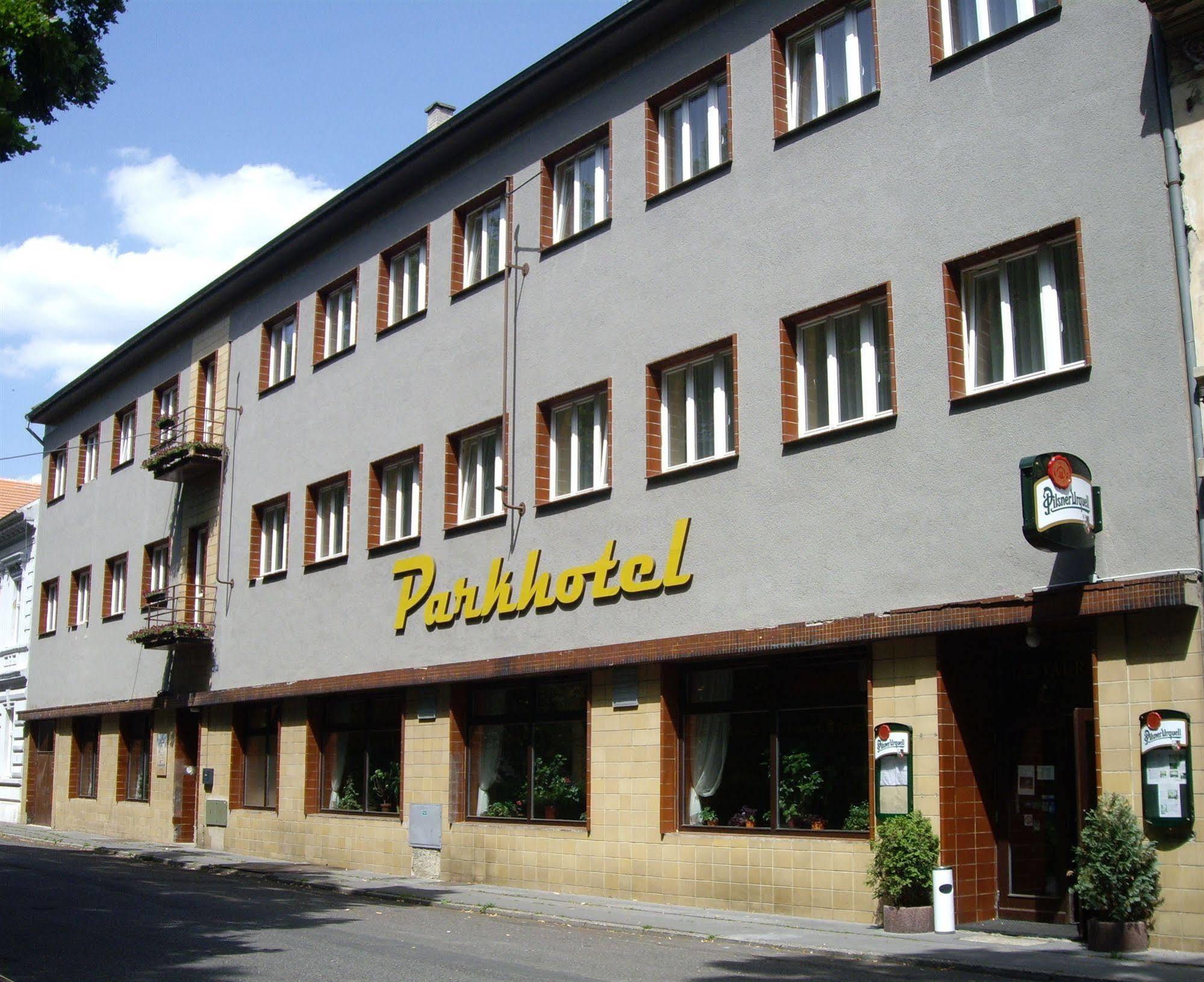 Parkhotel Terezin ภายนอก รูปภาพ